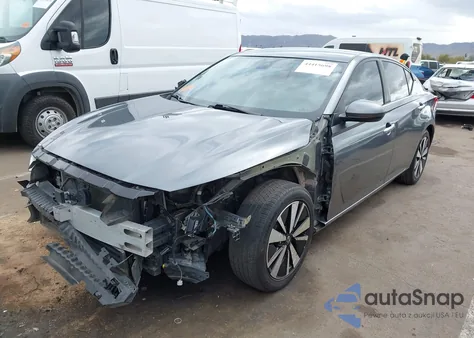 2022 Nissan Altima Sv Fwd z USA, uszkodzony, nr VIN 1N4BL4DV0NN354789